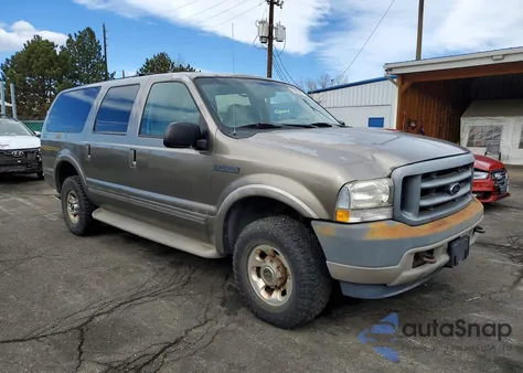 2004 Ford Excursion Limited z USA, uszkodzony, nr VIN 1FMNU43S84EB50487